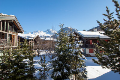 Ski property for sale in Courchevel Le Praz - €985,000 - photo 0