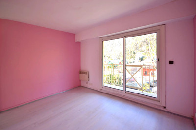 French property for sale in Menton, Alpes-Maritimes - €570,000 - photo 9