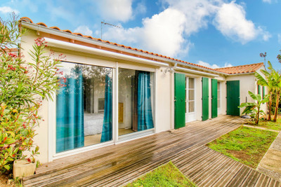 Maison à vendre à La Flotte, Charente-Maritime, Poitou-Charentes, avec Leggett Immobilier