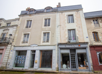Appartement à vendre à Richelieu, Indre-et-Loire, Centre, avec Leggett Immobilier