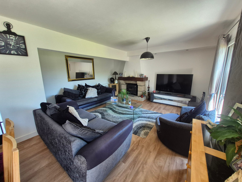 French property for sale in La Feuillée, Finistère - €344,500 - photo 3