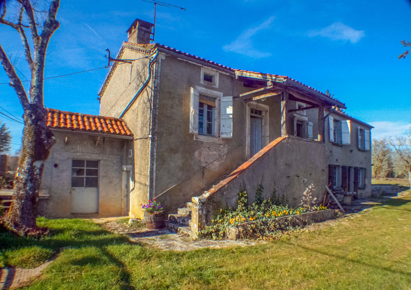 French property for sale in Bach, Lot - €135,000 - photo 3