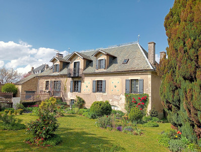 Maison à vendre à Laroquebrou, Cantal, Auvergne, avec Leggett Immobilier