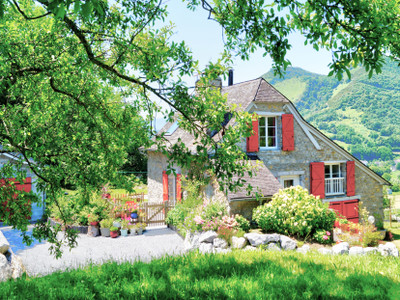 Maison à vendre à Oloron-Sainte-Marie, Pyrénées-Atlantiques, Aquitaine, avec Leggett Immobilier