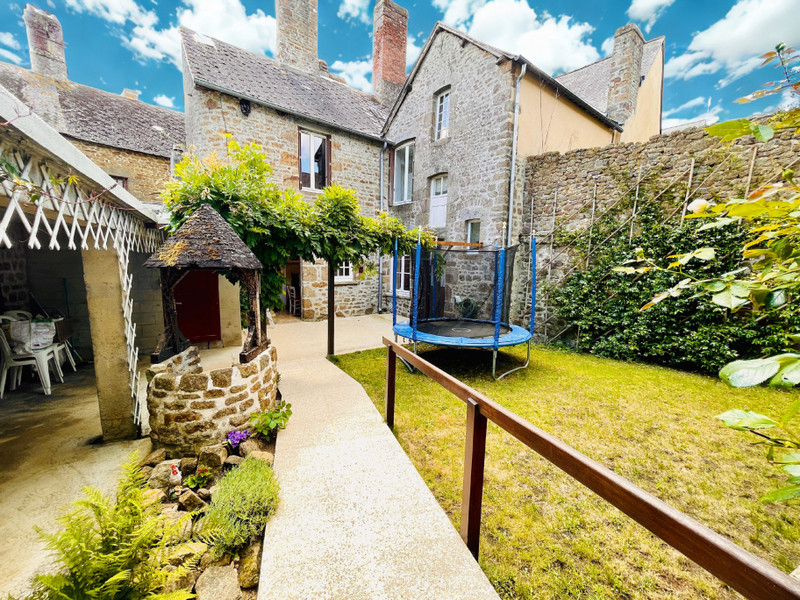 Maison à vendre à Lassay-les-Châteaux, Mayenne - 172.886 € - photo 1