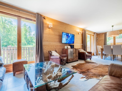 St Gervais -  5 bedroom ski chalet FOR SALE with a lovely garden, easy access to town and ski area 