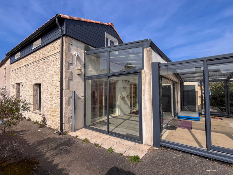 French property for sale in Saint-Cyr-du-Doret, Charente-Maritime - €275,600 - photo 0
