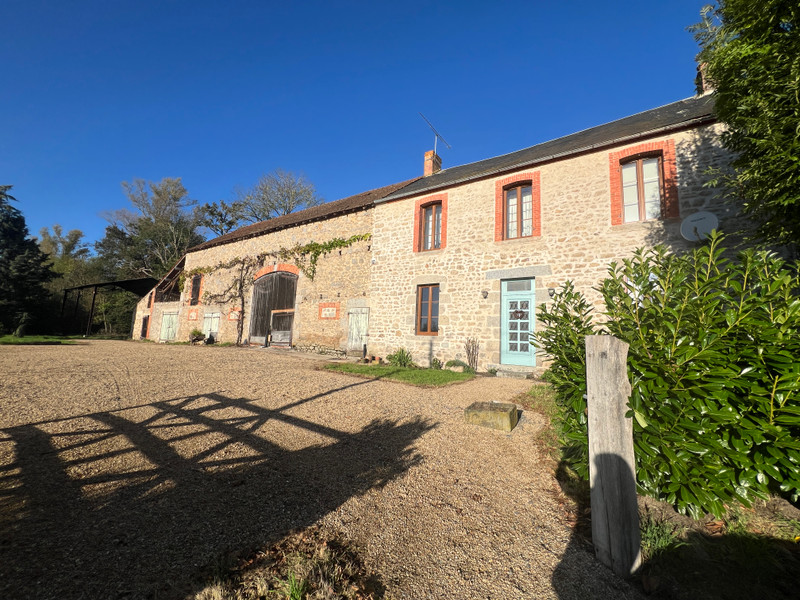 French property for sale in Gouzon, Creuse - €371,000 - photo 0