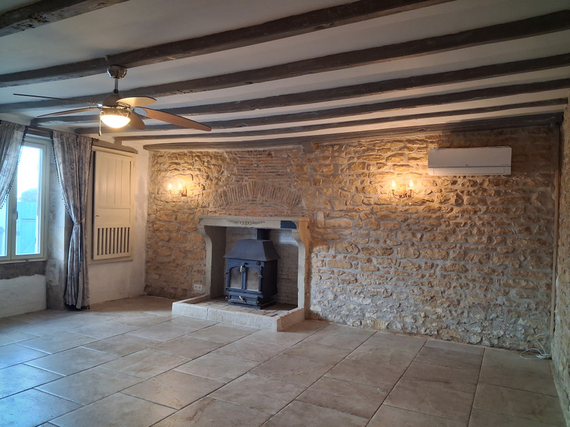 French property for sale in Genouillé, Vienne - €189,000 - photo 2