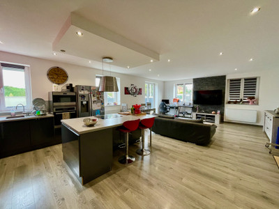 Appartement à vendre à Montrond-les-Bains, Loire, Rhône-Alpes, avec Leggett Immobilier