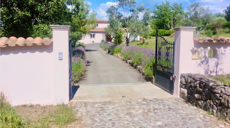 French property for sale in Fayence, Var - €786,000 - photo 3