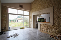 Maison à vendre à Vindelle, Charente - 183 600 € - photo 4