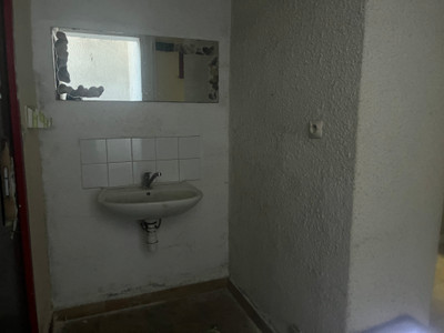 French property for sale in Sainte-Foy-la-Grande, Gironde - €82,500 - photo 8