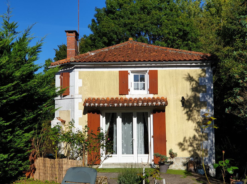 French property for sale in La Caillère-Saint-Hilaire, Vendée - &#8364;150,000 - photo 2