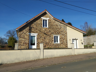 Maison à vendre à La Coquille, Dordogne, Aquitaine, avec Leggett Immobilier