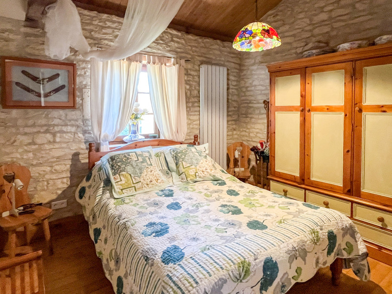 French property for sale in Villiers-le-Roux, Charente - €199,950 - photo 12