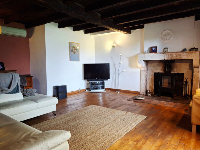 French property for sale in Montbron, Charente - €530,000 - photo 3