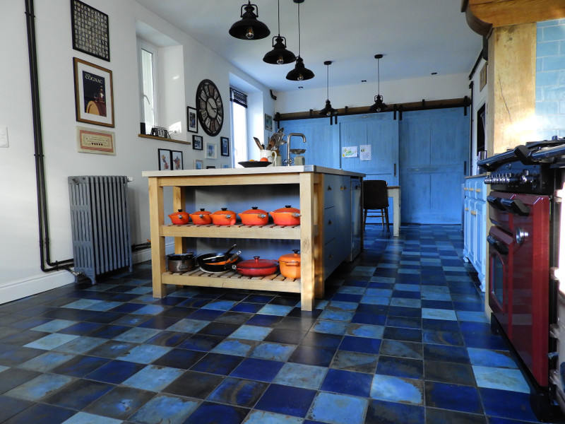 French property for sale in Treignac, Corrèze - €272,990 - photo 2