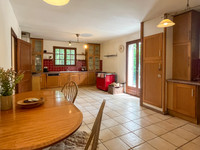 Maison à vendre à Saint-Quentin-de-Chalais, Charente - 233.200 € - photo 3
