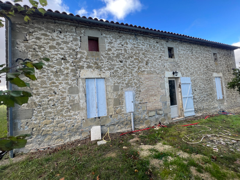 French property for sale in Saint-Colomb-de-Lauzun, Lot-et-Garonne - €179,000 - photo 0