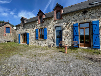 Maison à vendre à Torcé-Viviers-en-Charnie, Mayenne, Pays de la Loire, avec Leggett Immobilier