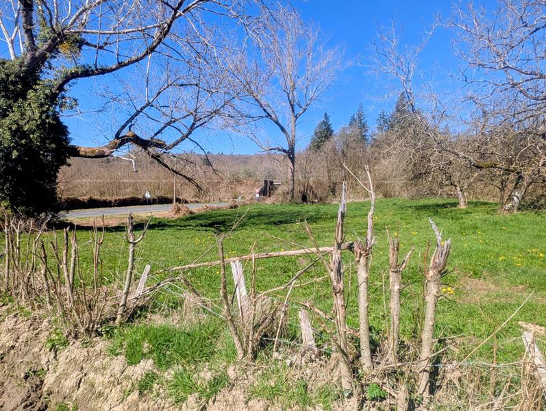 French property for sale in Bussière-Galant, Haute-Vienne - €49,600 - photo 2