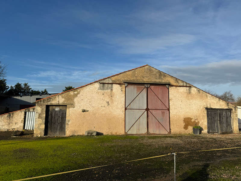 French property for sale in Saint-Vincent-sur-Jard, Vendée - €457,500 - photo 9