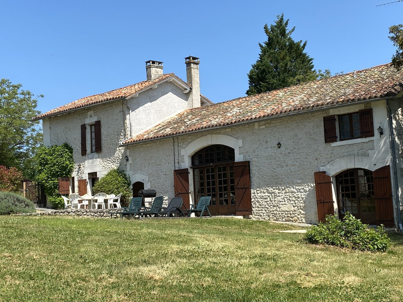 Maison à vendre à Villetoureix, Dordogne - 295 000 € - photo 1