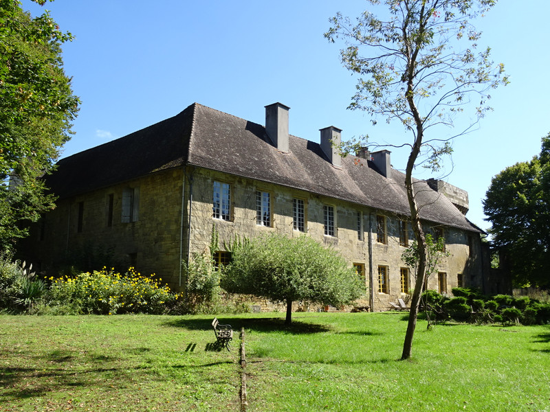 French property for sale in Thiviers, Dordogne - &#8364;673,100 - photo 3