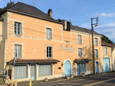 Commerce à vendre à Bonneuil-Matours, Vienne, Poitou-Charentes, avec Leggett Immobilier