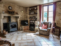 Maison à Alloue, Charente - photo 4