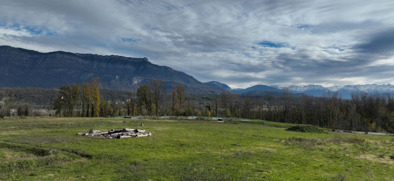 French property for sale in La Motte-Servolex, Savoie - €185,000 - photo 3