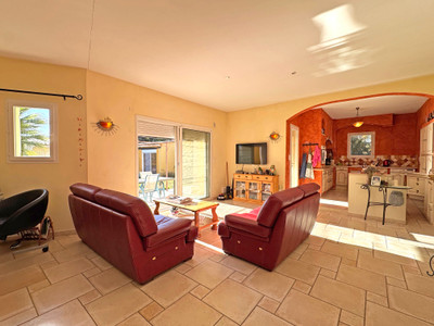French property for sale in Valréas, Vaucluse - €329,000 - photo 4