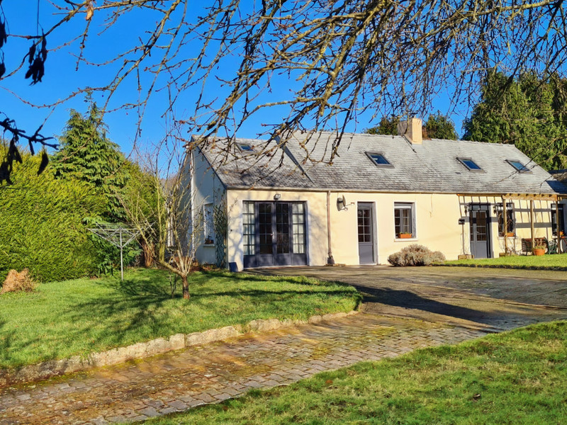 Maison à vendre à Mantilly, Orne - 129 000 € - photo 1