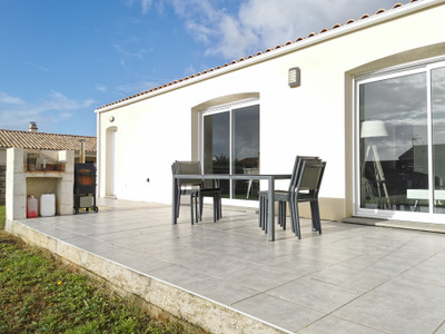 Maison à vendre à Nuaillé-d'Aunis, Charente-Maritime, Poitou-Charentes, avec Leggett Immobilier