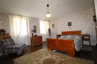 Propriété à vendre à Confolens, Charente - 59 500 € - photo n°5