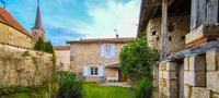 Maison à vendre à Barbezieux-Saint-Hilaire, Charente - 214.000 € - photo 1