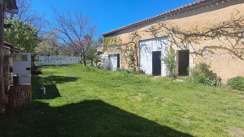 French property for sale in Sainte-Croix-de-Mareuil, Dordogne - €246,100 - photo 1