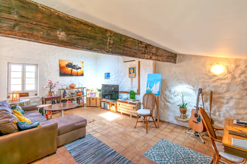 French property for sale in Roquefort-des-Corbières, Aude - €188,000 - photo 2