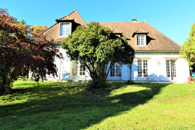 Maison à vendre à Saint-Astier, Dordogne, Aquitaine, avec Leggett Immobilier