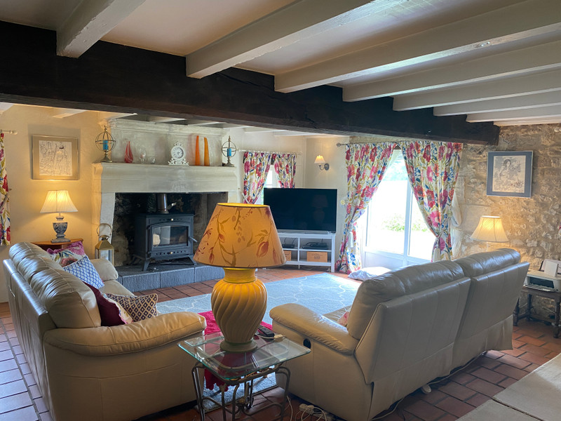 French property for sale in Mirambeau, Charente-Maritime - €278,200 - photo 7