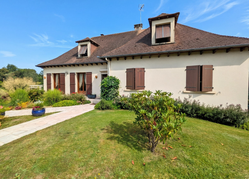 Propriété à vendre à Lubersac, Corrèze - 237 000 €