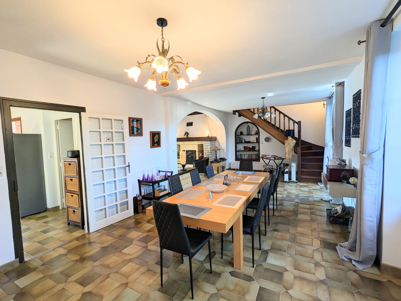 French property for sale in Arnac-Pompadour, Corrèze - €265,000 - photo 2