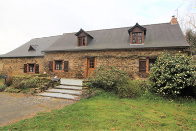 Maison à vendre à Bouchamps-lès-Craon, Mayenne, Pays de la Loire, avec Leggett Immobilier