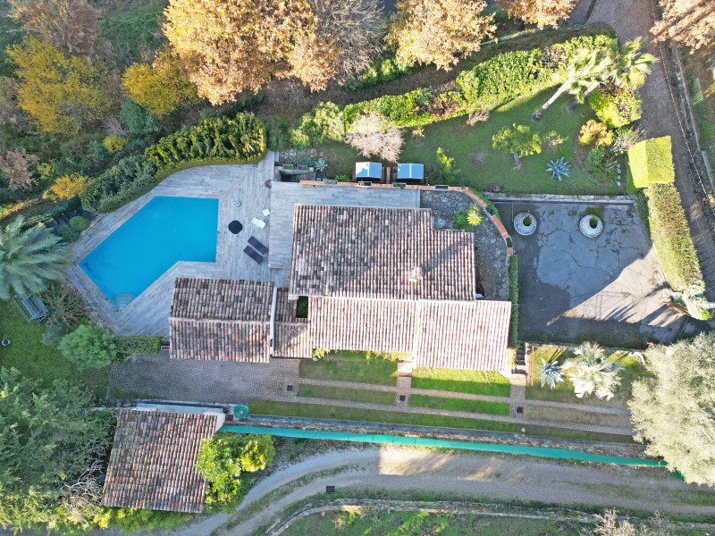 French property for sale in Le Rouret, Alpes-Maritimes - €779,000 - photo 1