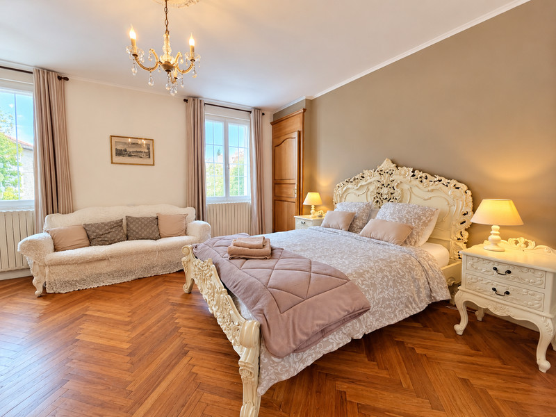 French property for sale in Exideuil-sur-Vienne, Charente - €310,000 - photo 4