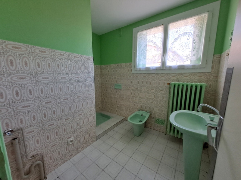 French property for sale in Saint-Léger-sur-Vouzance, Allier - €199,500 - photo 9