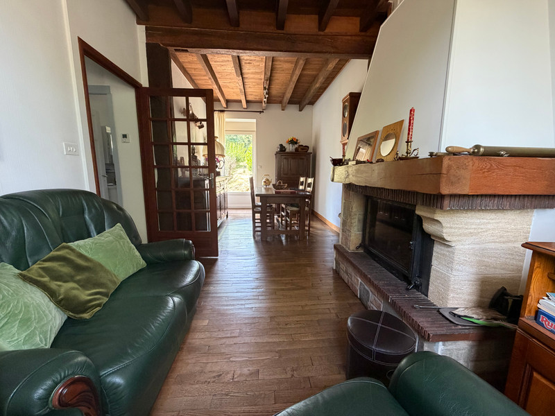 French property for sale in Condat-sur-Ganaveix, Corrèze - €246,100 - photo 3