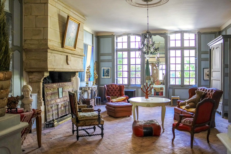 House for sale in SaintJeand'Angély CharenteMaritime An