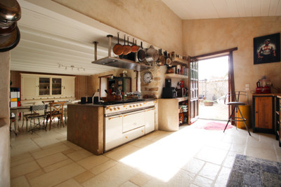 French property for sale in Villefollet, Deux-Sèvres - €371,000 - photo 6